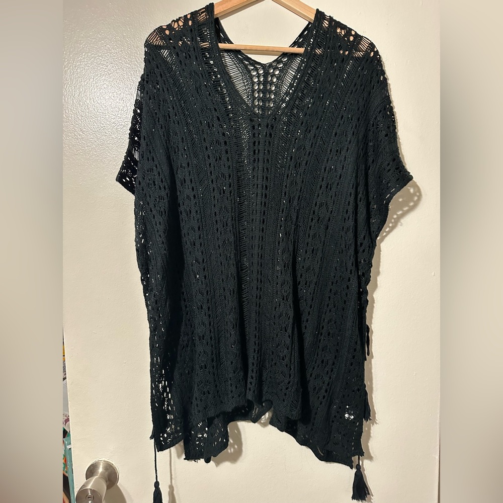 Black webbed concert/festival top tassle